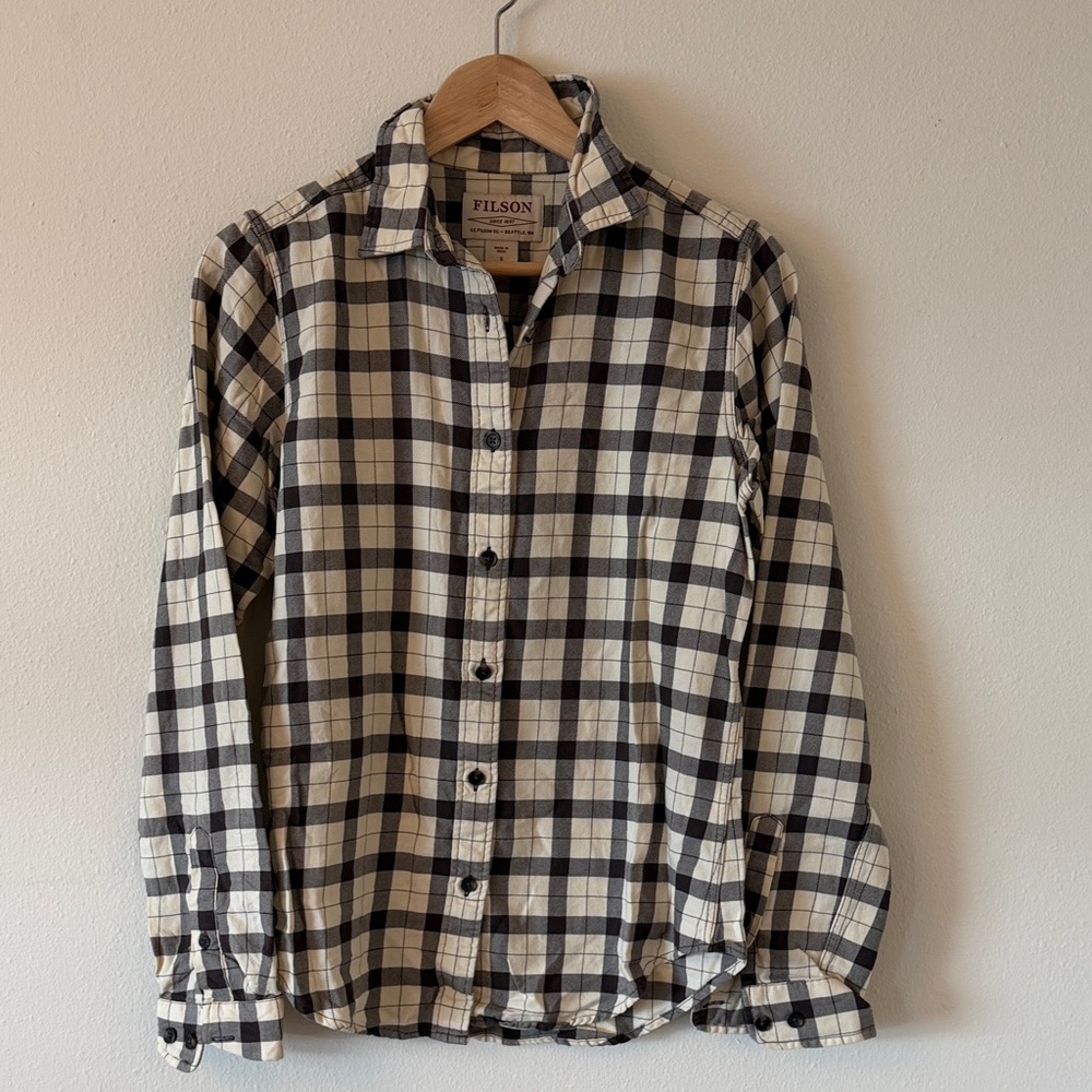 Filson Women’s Checkered Button Down Shirt